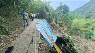 凱米狂虐石碇淡蘭古道 外按段邊坡崩塌封閉整修