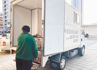 離街友太遠 三重洗澡車使用率低