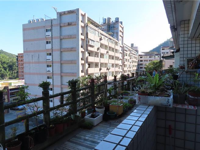 法务部执行署花莲分署拍出台东知本温泉3套房，价格超过底价，被认为是休閒度假的理想选择，也是适合投资标的。（花莲执行分署提供／王志伟花莲传真）