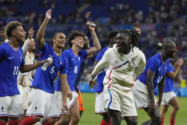 法国足球队闯入金牌战。（美联社资料照）