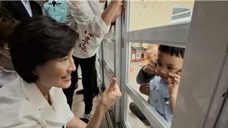 鄭麗君視察附幼  地方讚中央延長課後照顧政策受歡迎