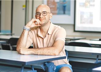 吳鳳拍片挺林郁婷「她是女生」 土耳其話發聲！無畏酸民出征