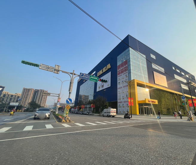 青埔IKEA旁將有誠品進駐臻鼎科技總部大樓，為區域增添生活機能。(圖/信義房屋 提供)