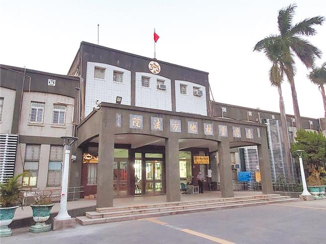 云林地方法院9日宣判麦寮许女弒亲及杀死胞姊血案。（本报资料照片）