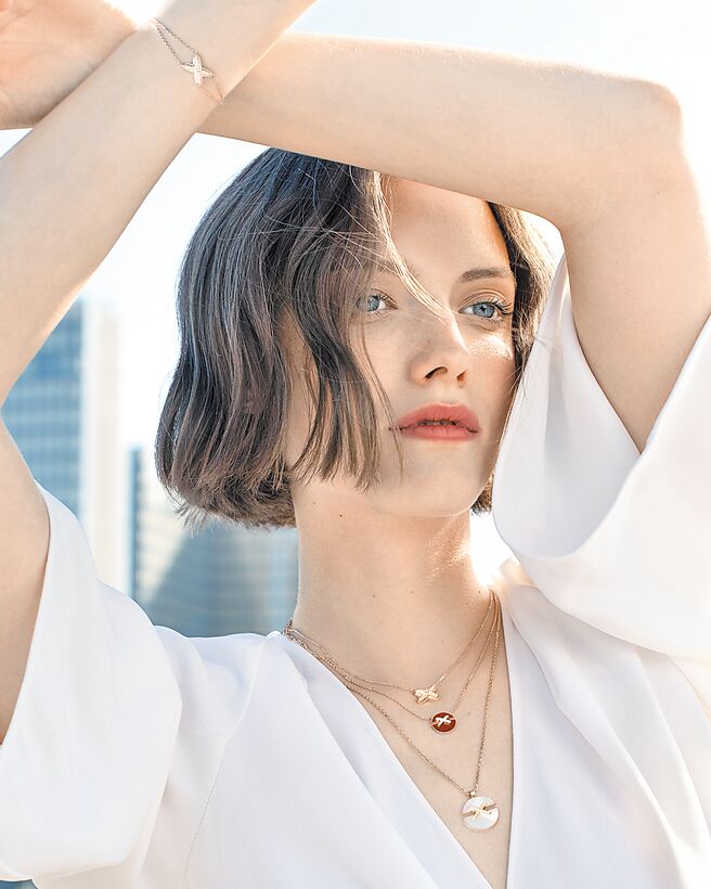 CHAUMET在七夕情人節推薦Liens系列珠寶，是以戀人結為靈感轉化為愛情標記。（CHAUMET提供）