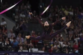 巴黎奧運》終於擺脫俄統治 德國17歲女神韻律體操封后