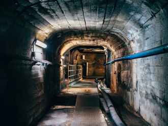 挖220米隧道搶銀行 被物流司機破局 一根金屬棍露餡