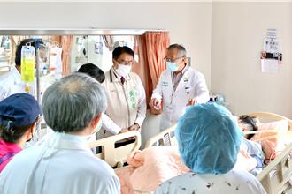 台南27歲警執勤腦出血仍未清醒    黃偉哲探視：大家為你集氣