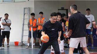 全國國小籃球賽台中登場 職籃明星現身助陣