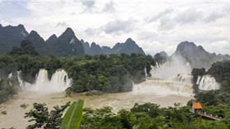 广西德天瀑布景区「魔毯」故障   游客1死60伤