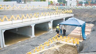 4孔排水箱涵 完善塭仔圳排水系統