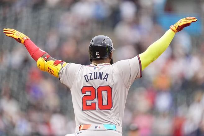 勇士欧苏纳第34轰。（美联社）