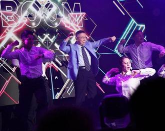 KP演唱會77萬收入疑流向不明…民眾黨辯「非募款」 康仁俊揭真相狠打臉