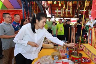 南投受命宫大眾爷庙庆中元 许淑华亲临为县民祈福