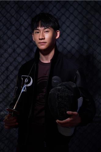 台灣擊劍王子陳弈通 著BOSS時尚帥登場