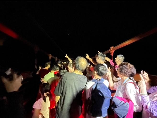 桃園市風景管理處繼七夕情人節推出「流星雨之夜─追星夢」活動廣受好評，特別增開8月12日及8月13日兩場觀星活動。(觀旅局提供／蔡依珍桃園傳真)