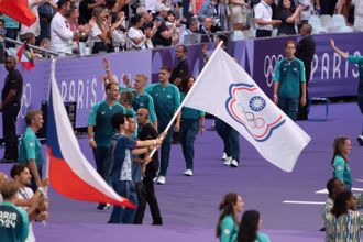 巴黎奧運》林郁婷、楊俊瀚任閉幕掌旗官 各國好手釋壓隨音樂搖擺