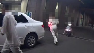 10歲男童疑吃東西噎住 父母超心慌！暖警火速救援開道送醫