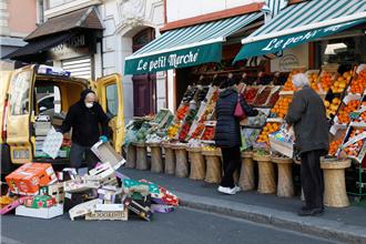 削皮才有用？研究發現清洗水果無法去除農藥殘留