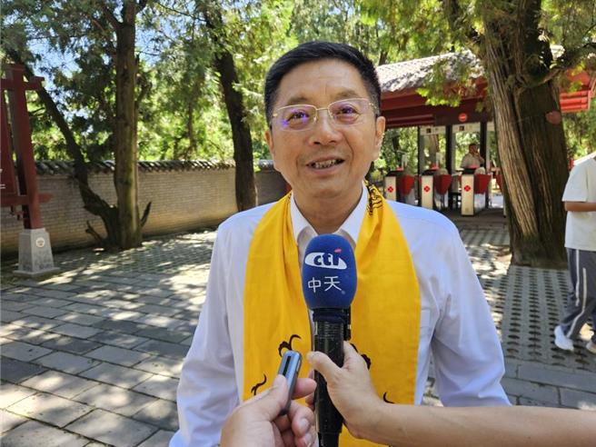 海协会副会长马晓光12日在陕西省延安市出席祭拜黄帝活动。（陈冠宇摄）