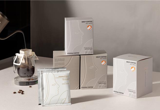 路易莎「超越精品藝妓系列」，10入460元。（路易莎提供／朱世凱台北傳真）