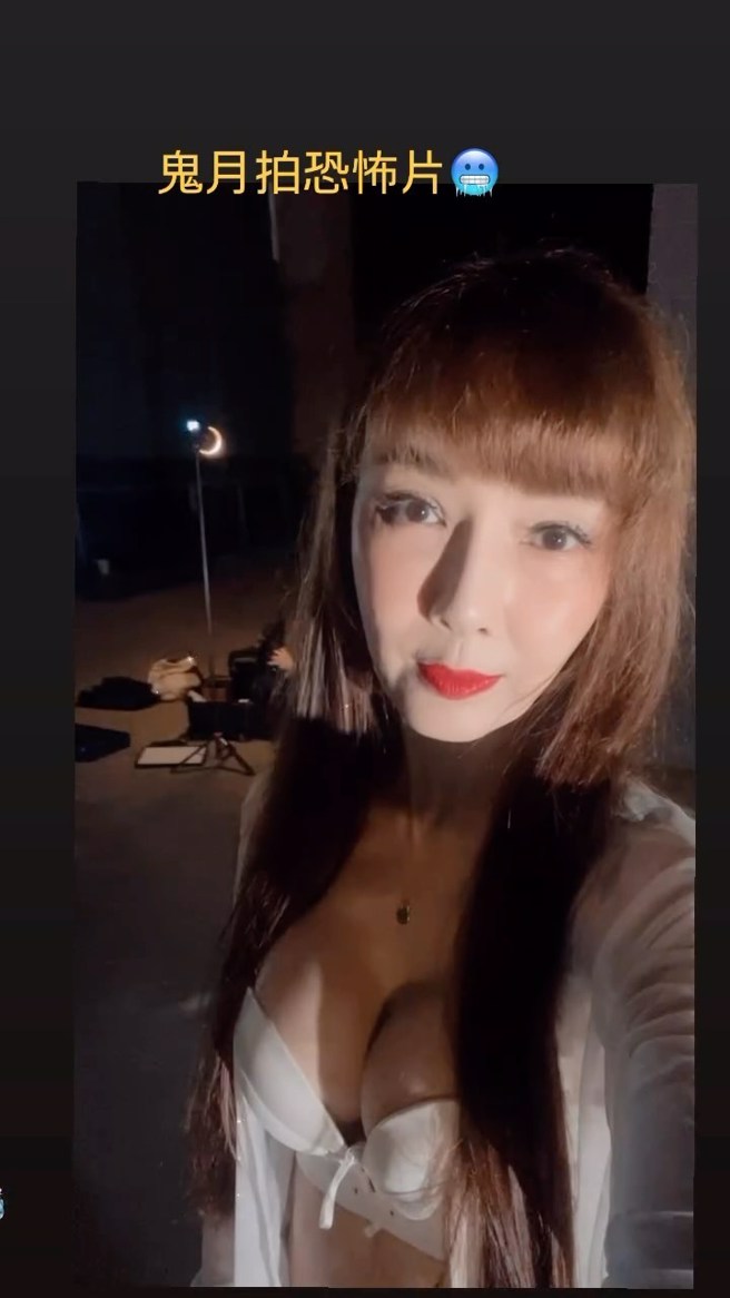 胡文英鬼月拍片，曝恐怖经歷「听见脚步声回头却没人」。（图／翻摄胡文英 脸书）