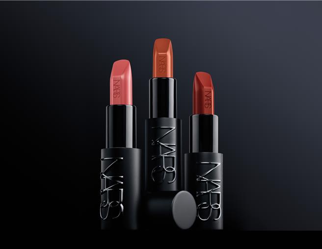 Nars奢慾緞光唇膏822 DirtyTalk、802 NoShame與805 Rendezvous。（Nars提供／黃唯淯台北傳真）