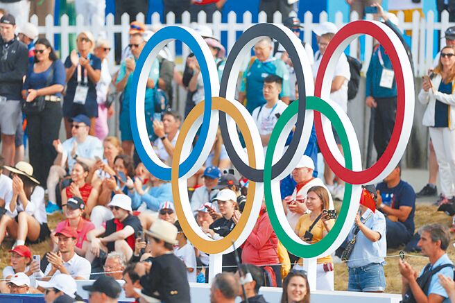 大陆跟美国在总金牌数打成40平，美国凭藉银牌优势把大陆挤到第2，完成夏季奥运4连霸。（路透）