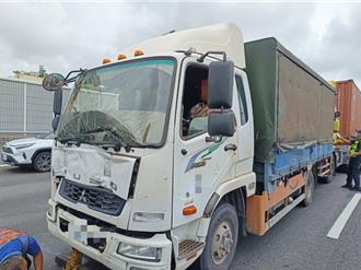 國道1號九如段事故 三聯結車追撞無人受傷