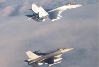 乌克兰F-16对上俄罗斯Su-35！美专家详解致胜关键