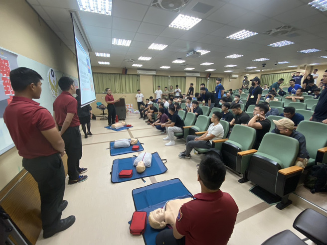 共120人参与受训。（图 / 北市消防局提供）