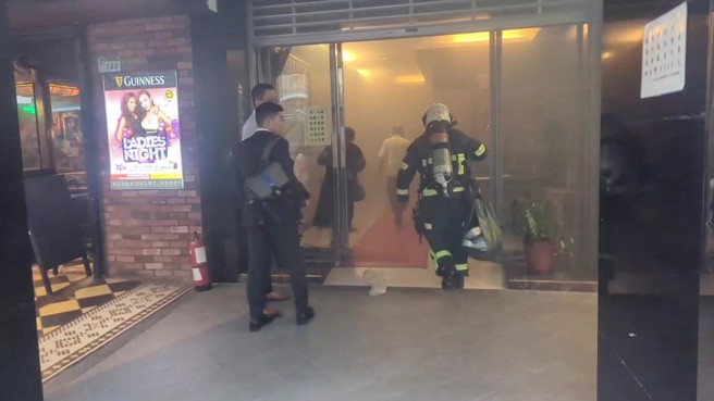 今13日下午17时54分许，台北市復兴北路168号发生火警。（图民眾提供／简铭柱翻摄）