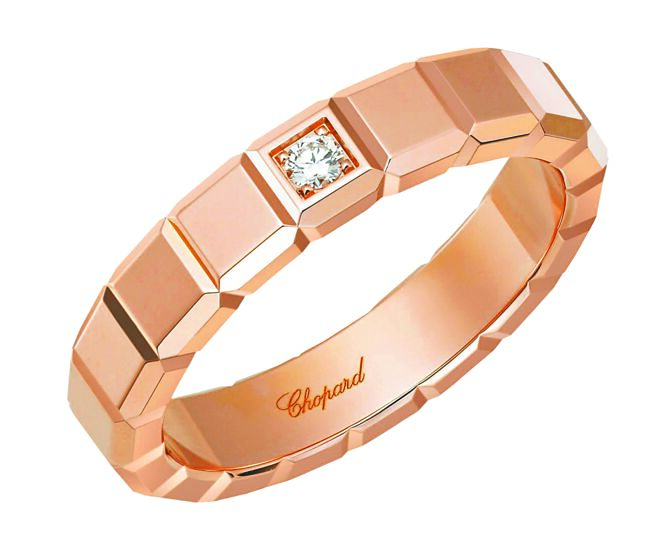 蕭邦Ice Cube系列鑲鑽戒指，7萬元。（CHOPARD提供）