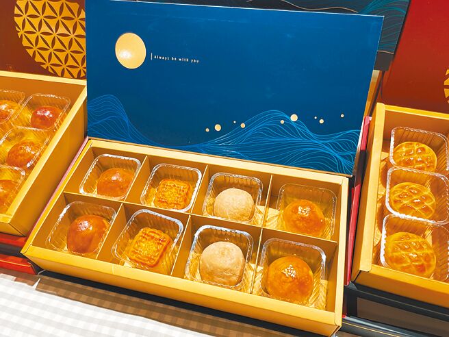 85度C「豐樂歡聚禮盒」，原價635元，85折價540元。（朱世凱攝）