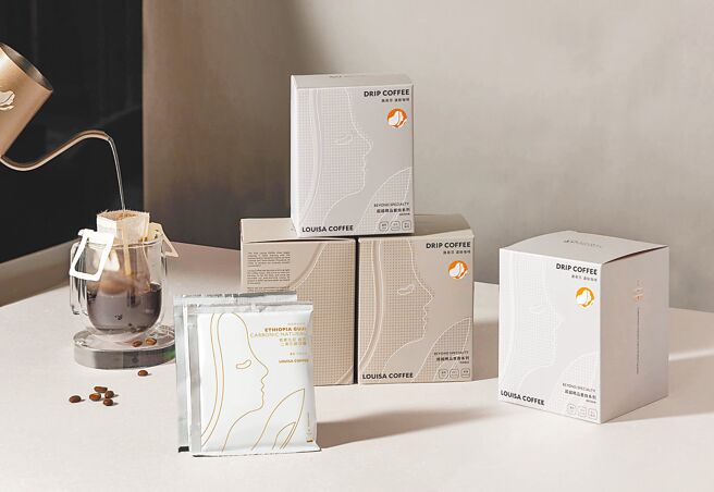 路易莎「超越精品藝妓系列」，10入460元。（路易莎提供）