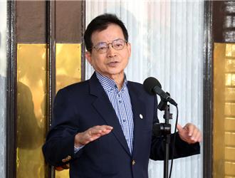 不設電廠就不給蓋AI資料中心？賴士葆轟綠：不給糖就搗蛋