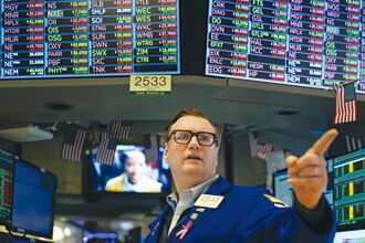 美科技股長線利多 定時定額布局