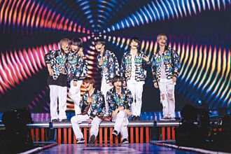 浪花男子亚巡 兴奋将来台会粉