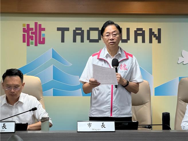 台電董事長曾文生稱未來桃園以北的數據中心將不供電，產業出身又曾任閣揆的桃園市長張善政14開炮轟曾文生：「北台灣不是台灣？」也斥把手伸進產業干預設點決定。(蔡依珍攝)