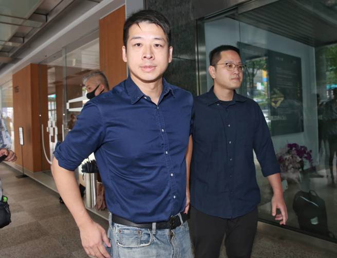 政治獻金不實申報風暴，台北地檢署14日前往木可等公司進行搜索。民眾黨副祕書長許甫出面說明。（王英豪攝）