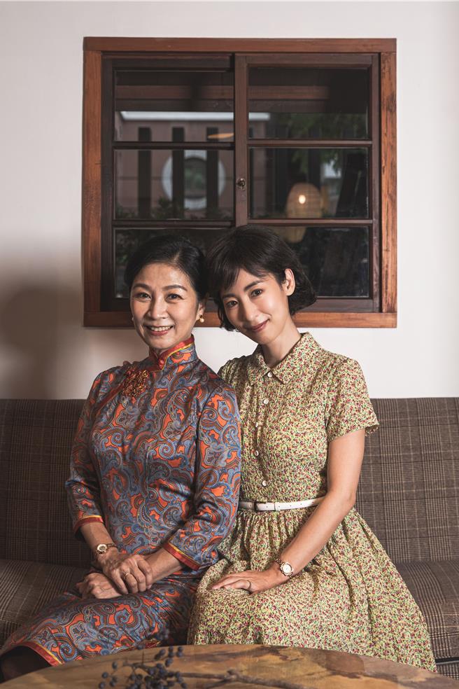 方文琳在《时光の手箱：我的阿爸和卡桑》饰演大久保麻梨子的台湾婆婆。（财团法人影想文化艺术基金会提供）