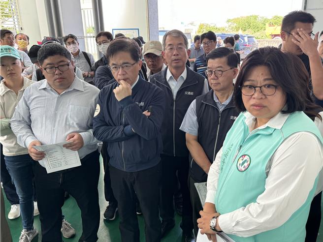 嘉义市立委王美惠促请改建永钦1、2号桥，交通部长李孟谚提建言。（王美惠提供／廖素慧嘉市传真）