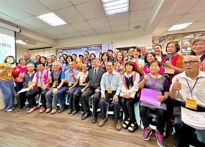 新北原民局推动的原住民族长者文化健康站，提供原民长者集中照顾的服务，尤其是在偏远山区部落，文健站的设置更是影响甚大，因此原民局也积极规划各区文健站的设置。（图／新北市政府原民局）