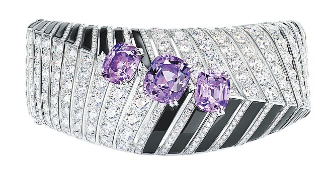 CHAUMET以摇摆舞为灵感打造的SWING手环。（CHAUMET提供）