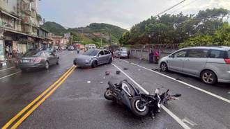 影》24歲女開車失控衝對向 2機車遭撞擊卡車底！釀1死2傷