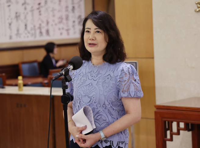 民进党立法院党团干事长吴思瑶15日在立法院回应时事。（姚志平摄）