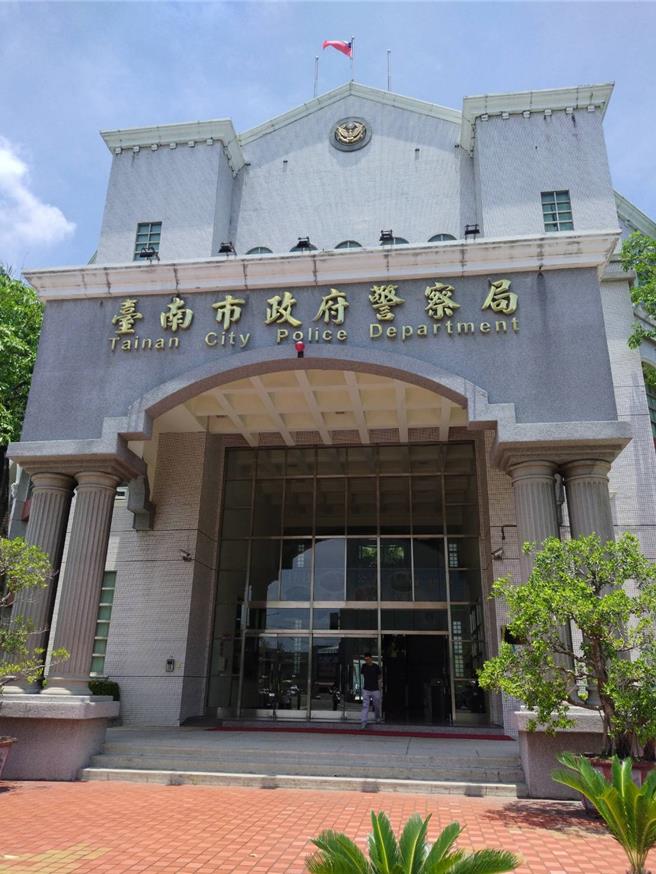 陈宗彦性招待案爆出业者关说员警请调，台南市警察局中午发声明表示，获悉后主动介入调查。（张毓翎摄）