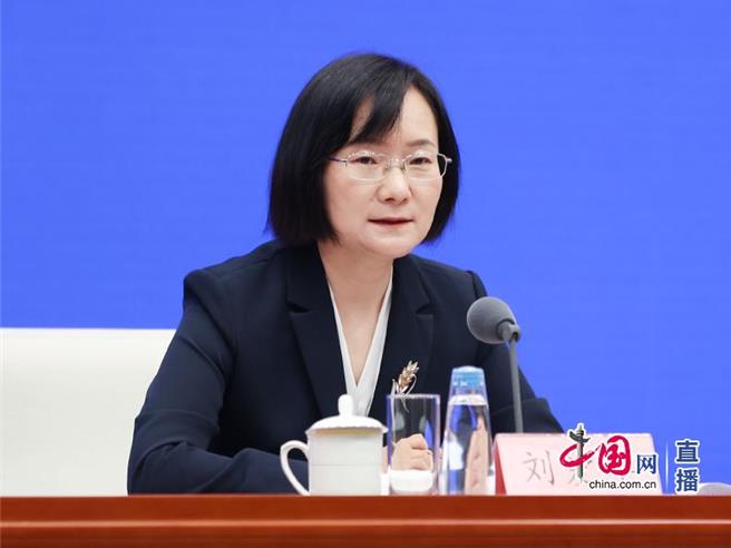 陆7月城镇调查失业率5.2％环比上升主要受毕业季影响。（大陆中国网）