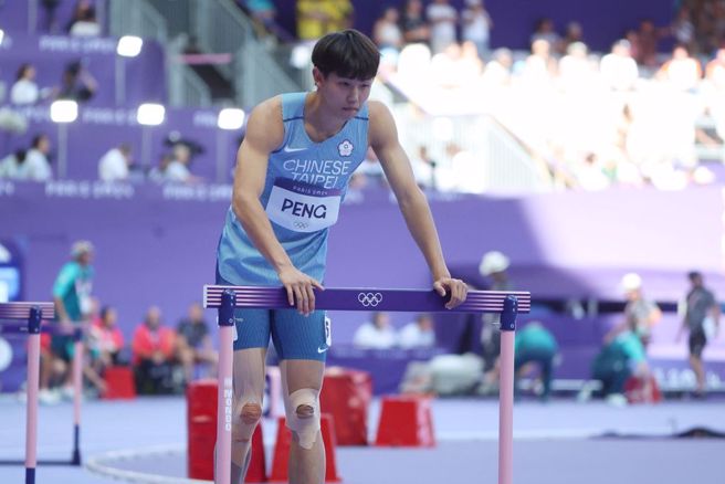 田径男子400公尺跨栏彭名扬，首次站上奥运舞台，可惜却因为有伤在身，分组预赛就因未能完赛而遭到淘汰。（本报资料照）