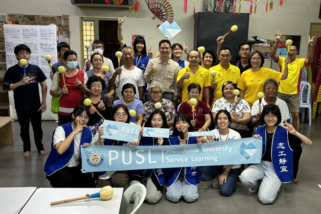 静宜生态、台文及社工等系所教职员生组成海外志工服务团队，前往马来西亚吉隆坡，执行「生态设计希望再生计画」。(照片/静宜大学提供)